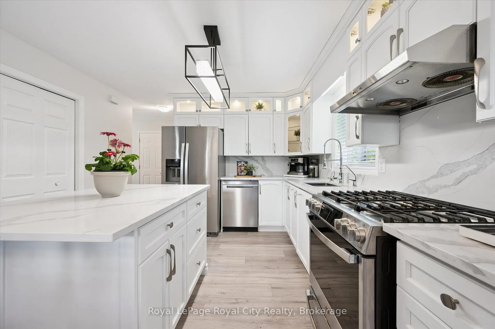 Photo 16 of 3 Pine Ridge Drive, Guelph, Pineridge/Westminster Woods — HOMEH