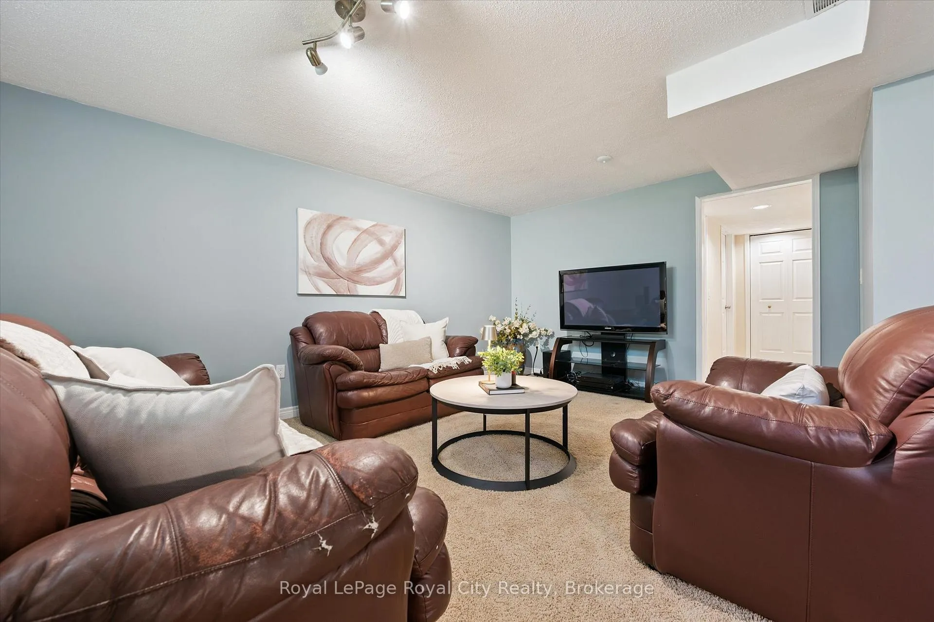 Photo 31 of 3 Pine Ridge Drive, Guelph, Pineridge/Westminster Woods — HOMEH