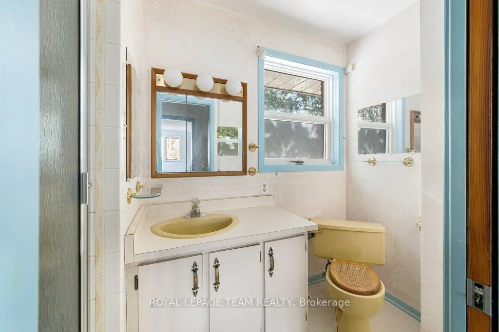 Photo 12 of 3725 Armitage Avenue, Ottawa, Dunrobin Shores — HOMEH