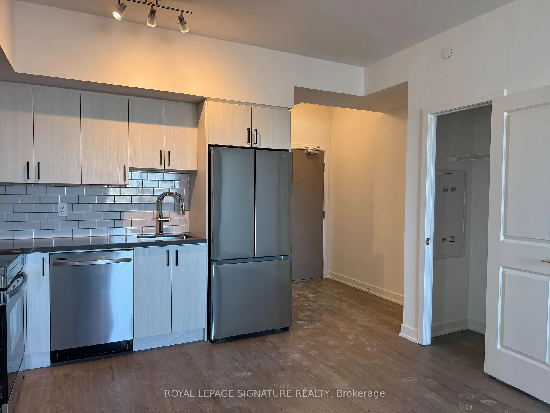 Photo 9 of Unit 203, 1010 Sandy Beach Road, Pickering, Bay Ridges — HOMEH
