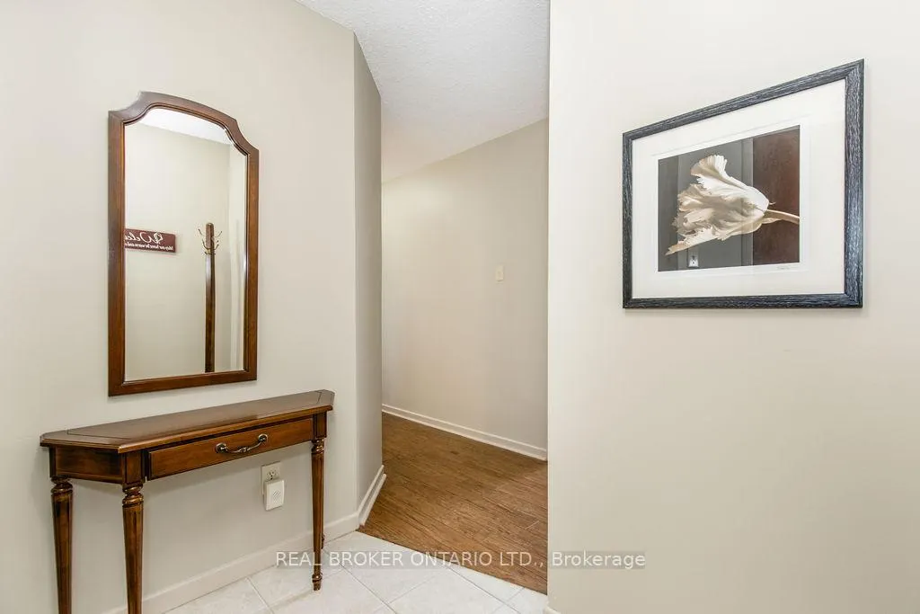 Photo 7 of Unit 208, 181 Collier Street, Barrie, North Shore — HOMEH
