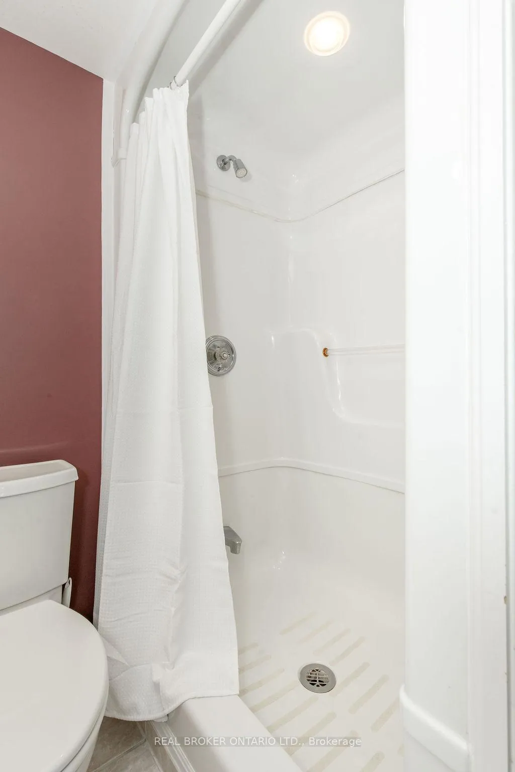 Photo 12 of Unit 208, 181 Collier Street, Barrie, North Shore — HOMEH