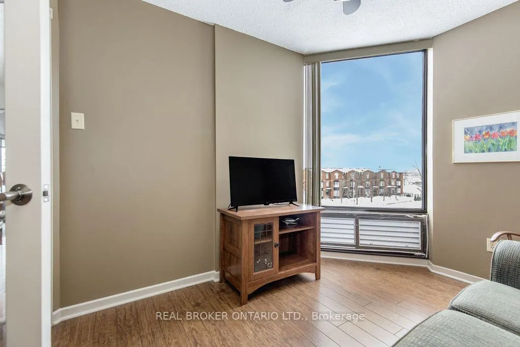 Photo 17 of Unit 208, 181 Collier Street, Barrie, North Shore — HOMEH
