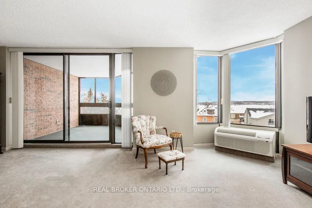 Photo 28 of Unit 208, 181 Collier Street, Barrie, North Shore — HOMEH
