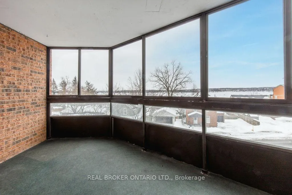 Photo 31 of Unit 208, 181 Collier Street, Barrie, North Shore — HOMEH