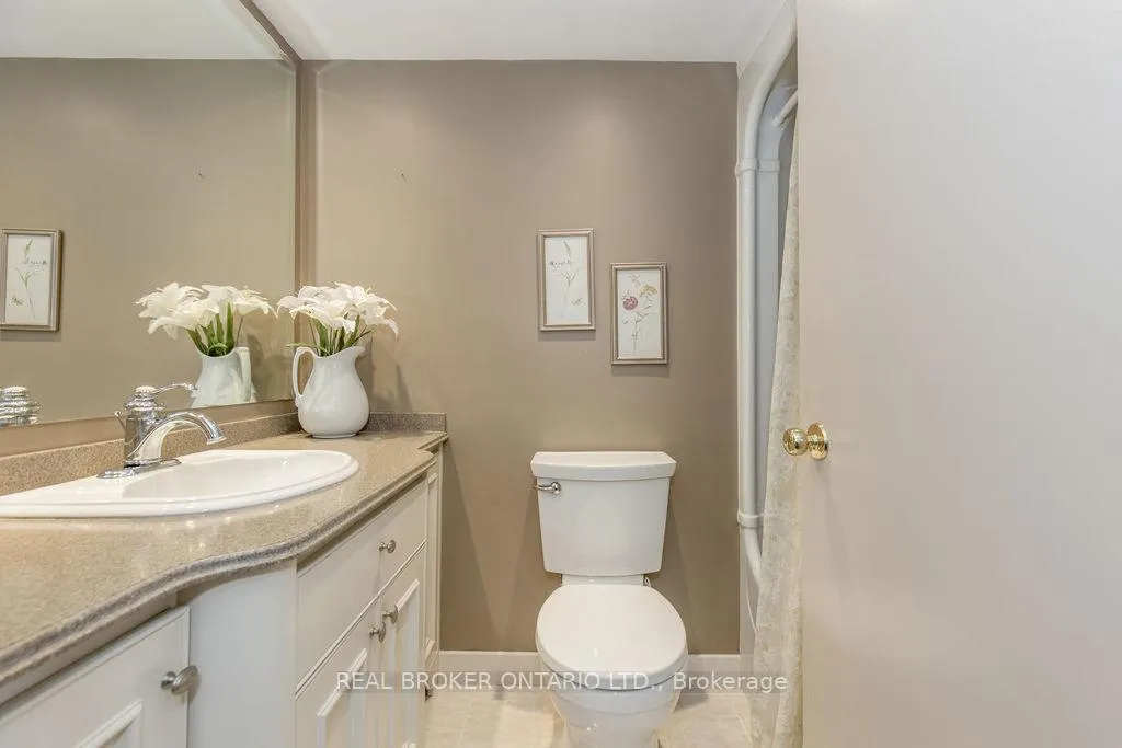 Photo 34 of Unit 208, 181 Collier Street, Barrie, North Shore — HOMEH
