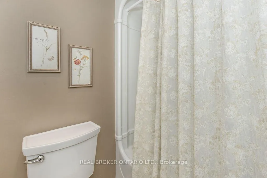 Photo 37 of Unit 208, 181 Collier Street, Barrie, North Shore — HOMEH
