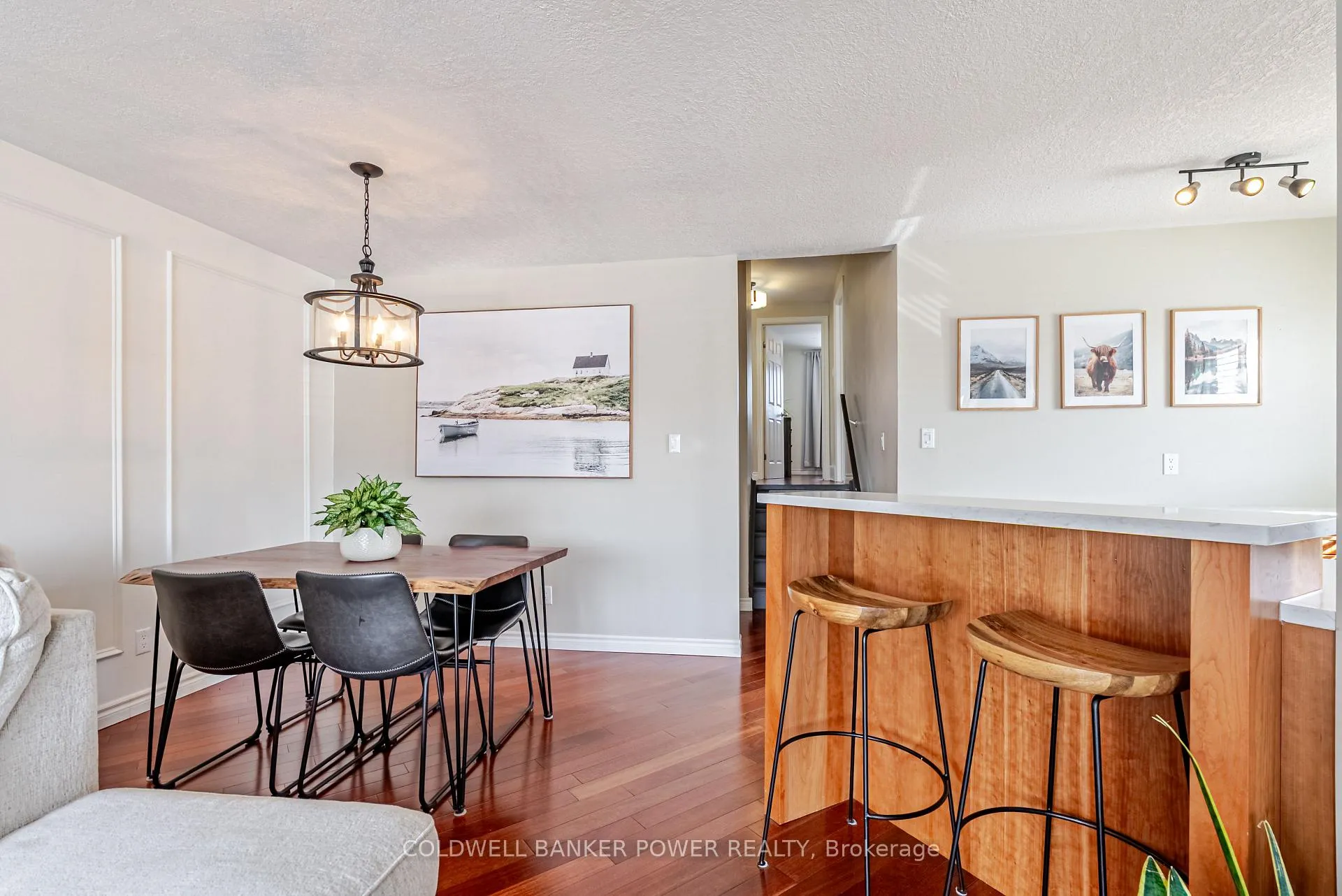 Photo 6 of 18 Stirling Crescent, St. Thomas — HOMEH