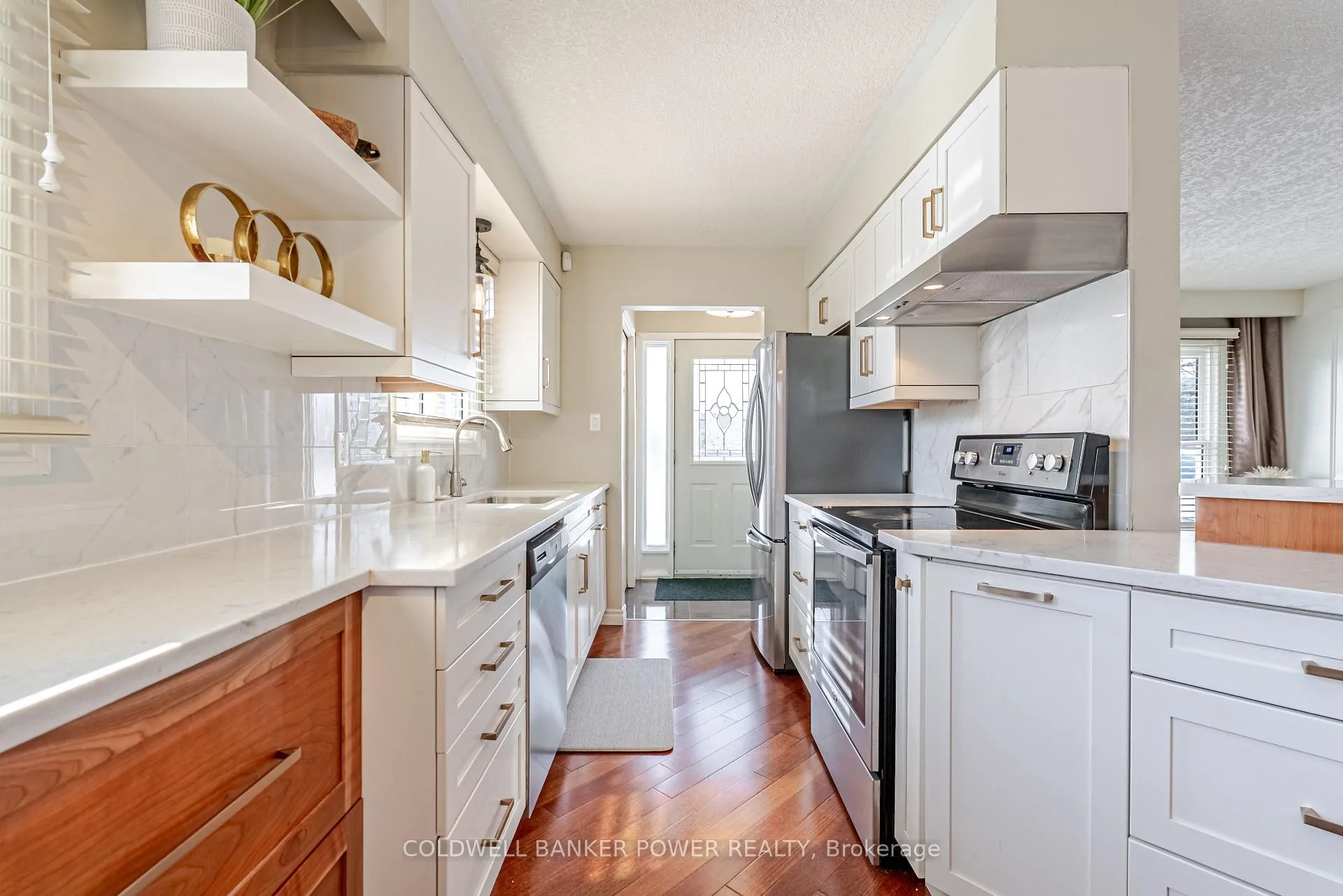 Photo 10 of 18 Stirling Crescent, St. Thomas — HOMEH
