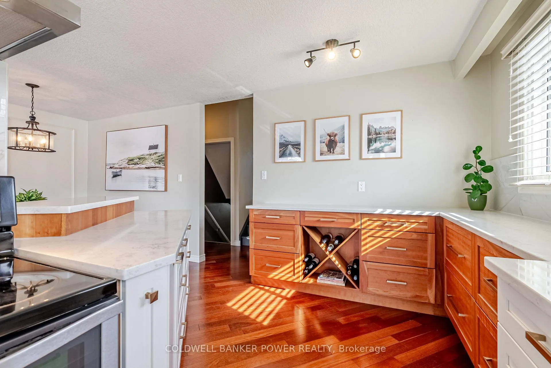 Photo 12 of 18 Stirling Crescent, St. Thomas — HOMEH
