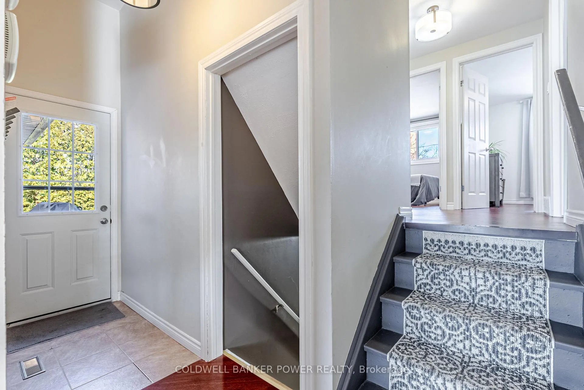 Photo 13 of 18 Stirling Crescent, St. Thomas — HOMEH