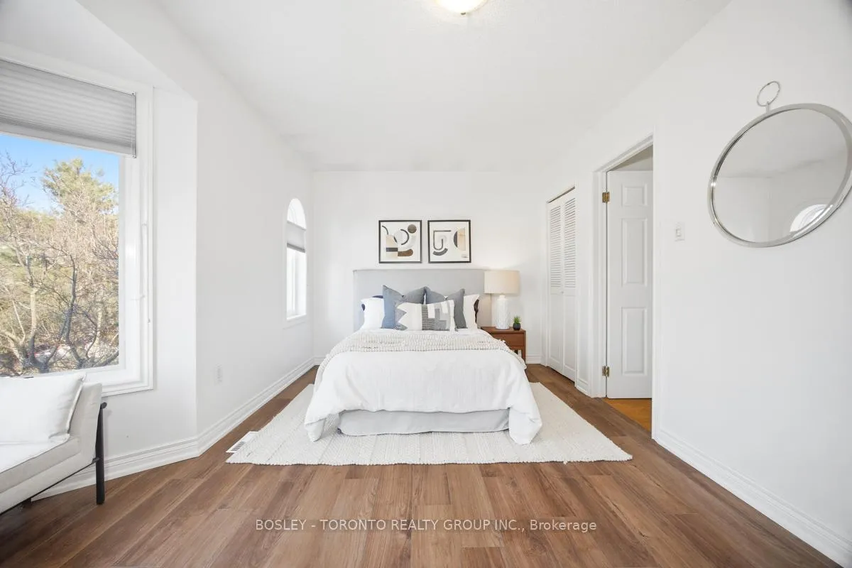 Photo 33 of 209 Springdale Boulevard, Toronto, Danforth Village-East York — HOMEH