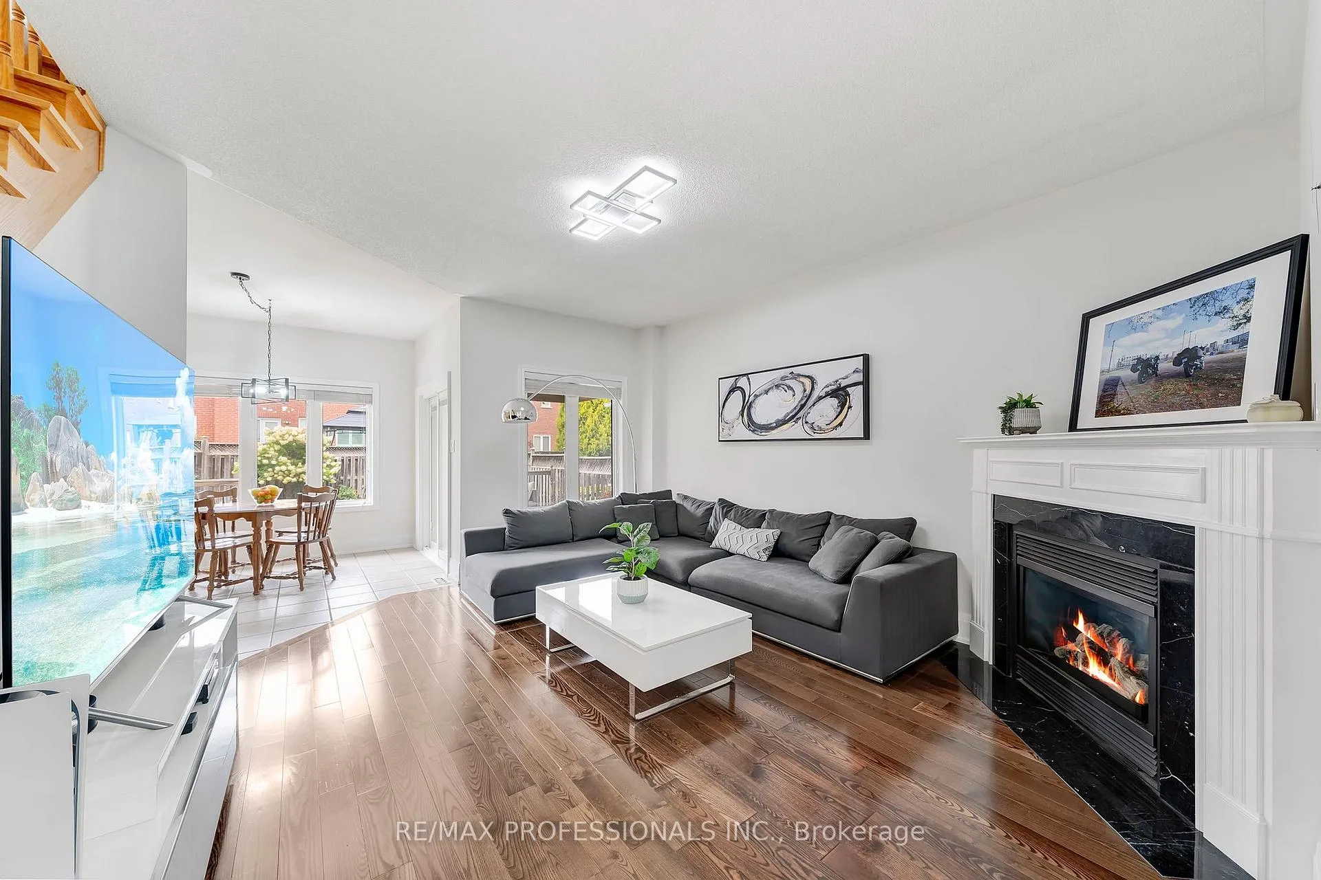 Photo 10 of 67 Chaplin Crescent, Halton Hills, Georgetown — HOMEH