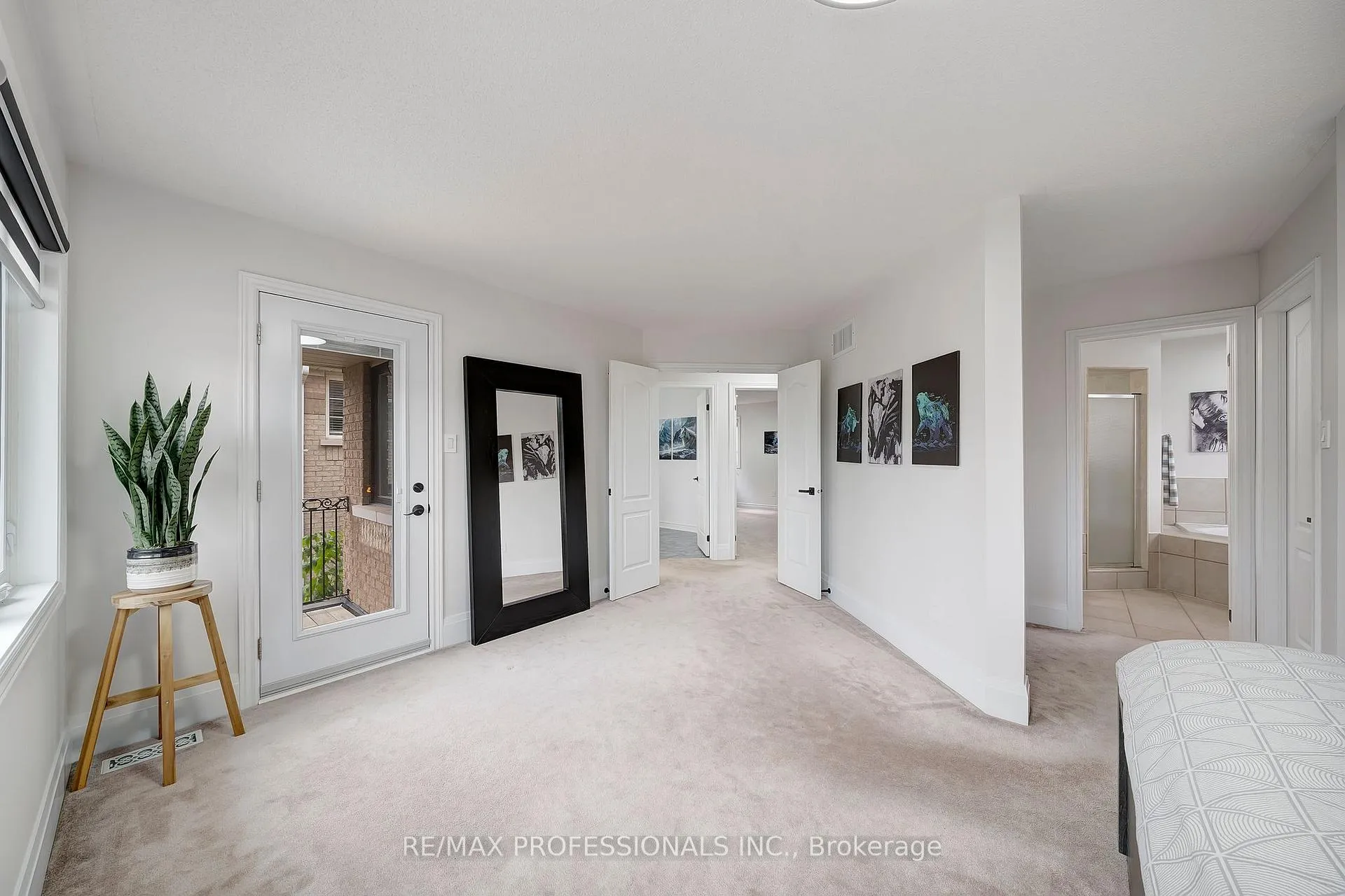 Photo 19 of 67 Chaplin Crescent, Halton Hills, Georgetown — HOMEH