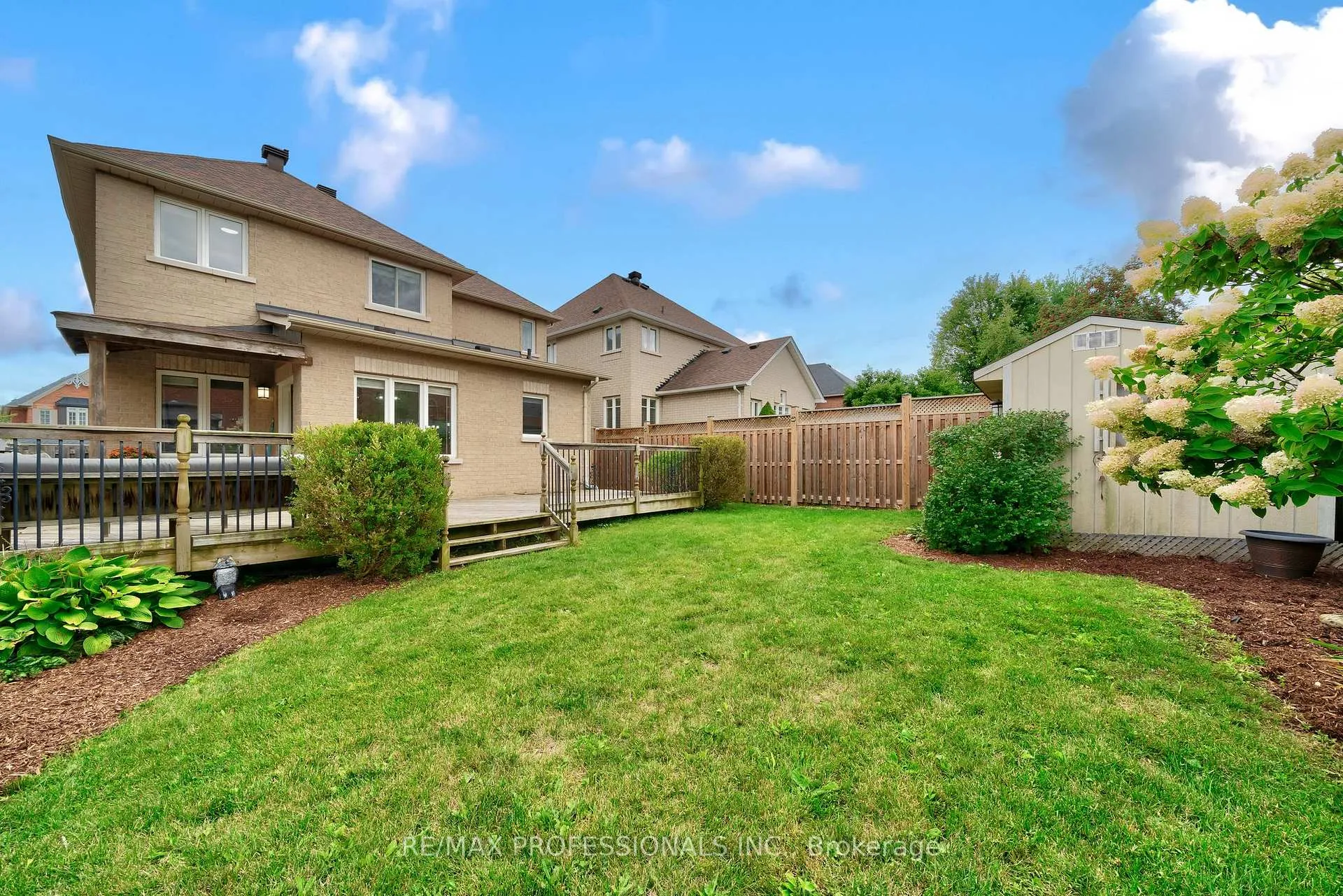 Photo 36 of 67 Chaplin Crescent, Halton Hills, Georgetown — HOMEH