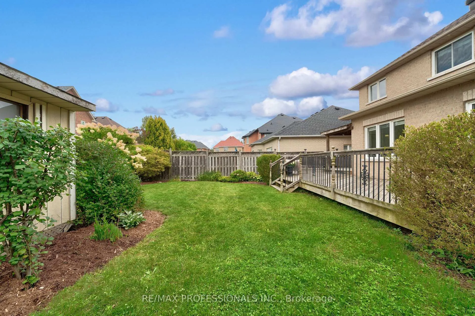 Photo 39 of 67 Chaplin Crescent, Halton Hills, Georgetown — HOMEH