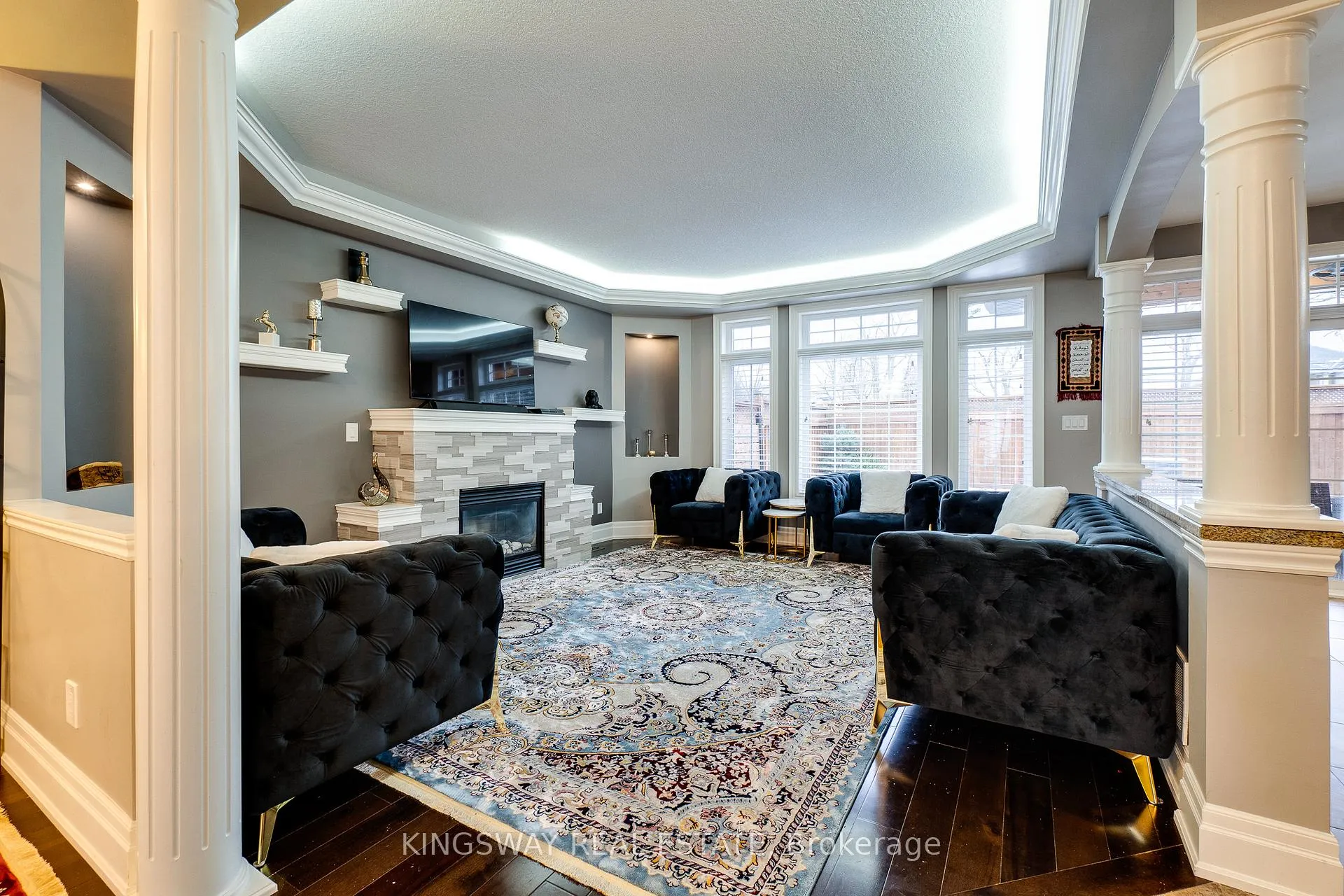 Photo 9 of 261 Fair Street, Hamilton, Meadowlands — HOMEH