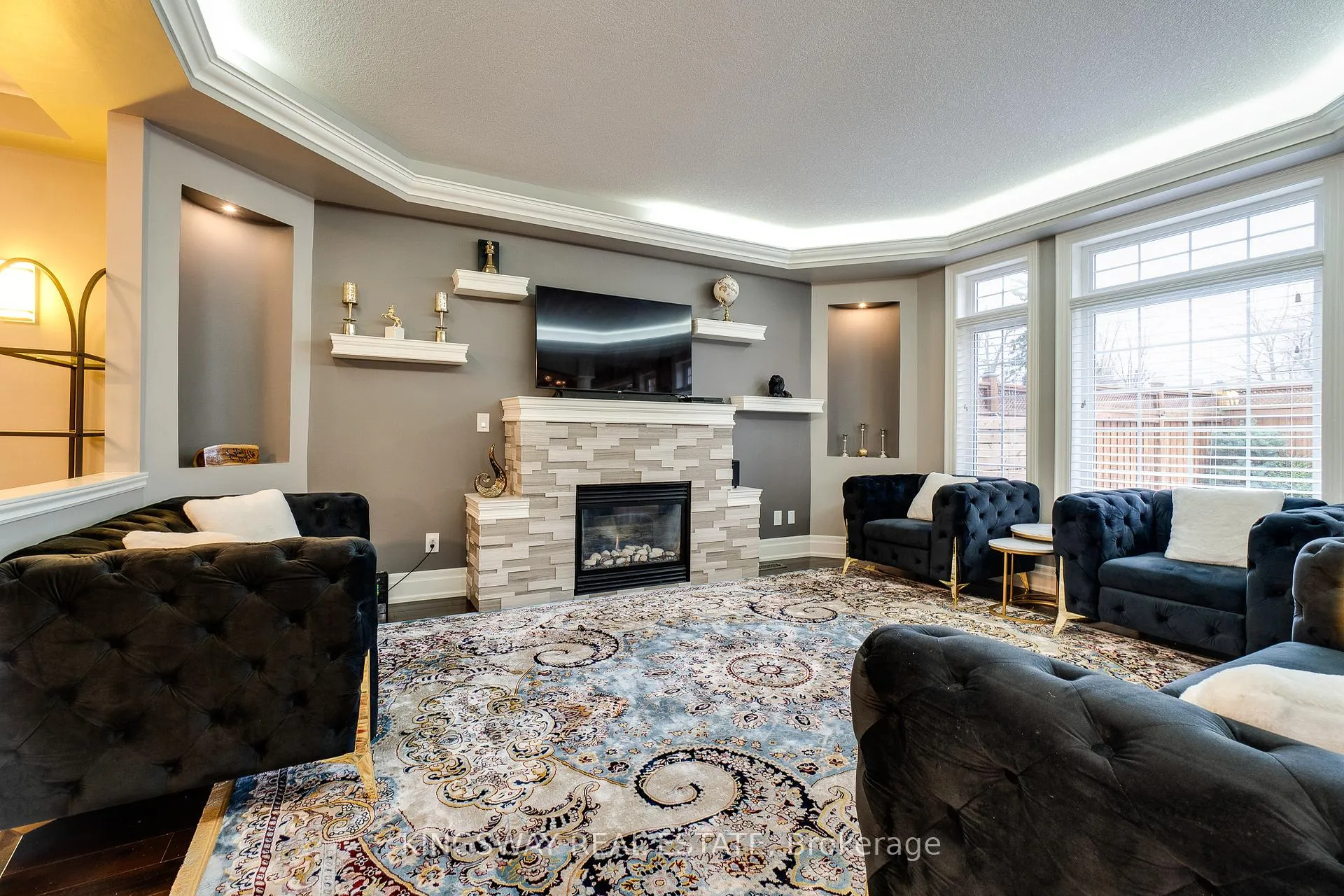 Photo 11 of 261 Fair Street, Hamilton, Meadowlands — HOMEH