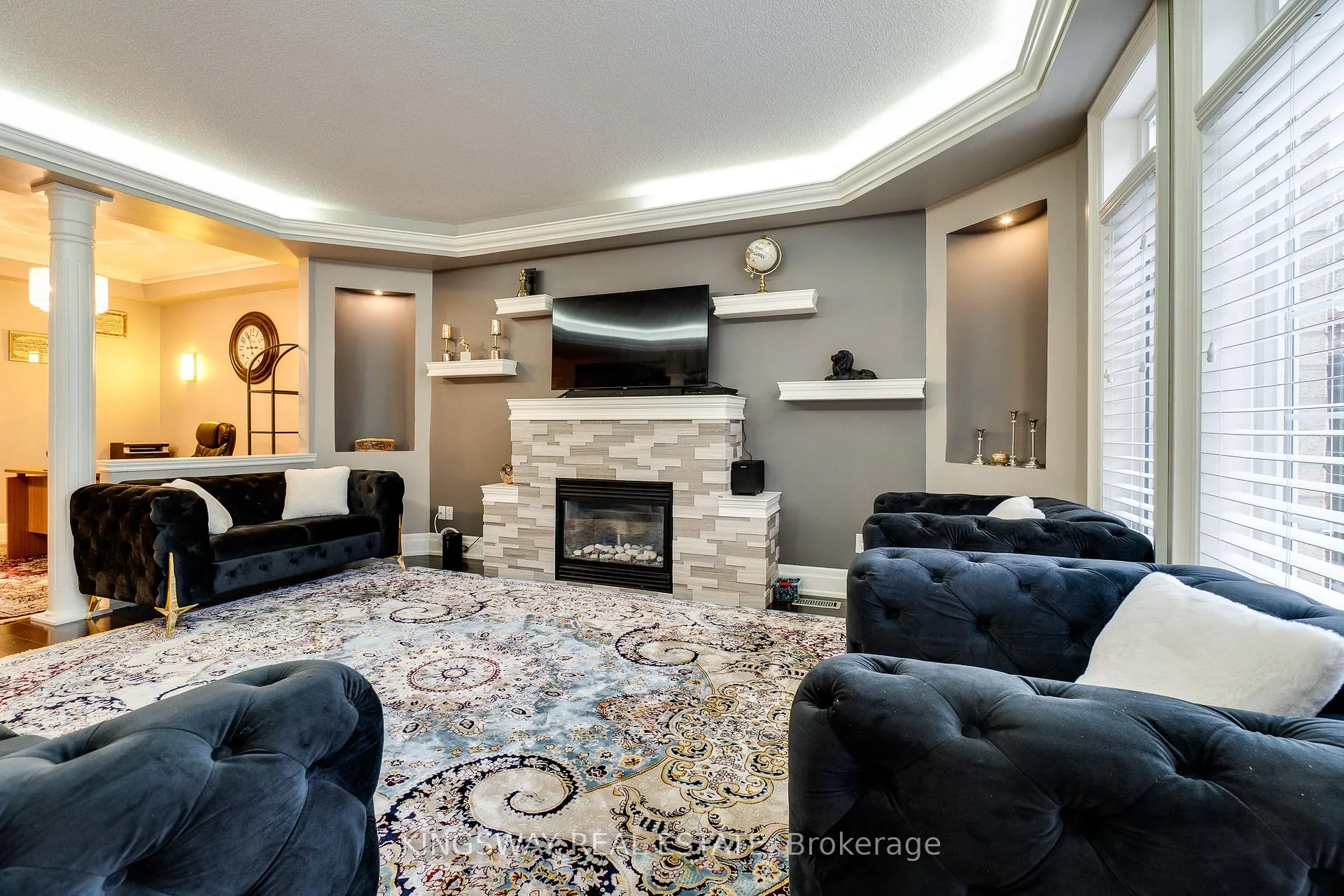 Photo 12 of 261 Fair Street, Hamilton, Meadowlands — HOMEH