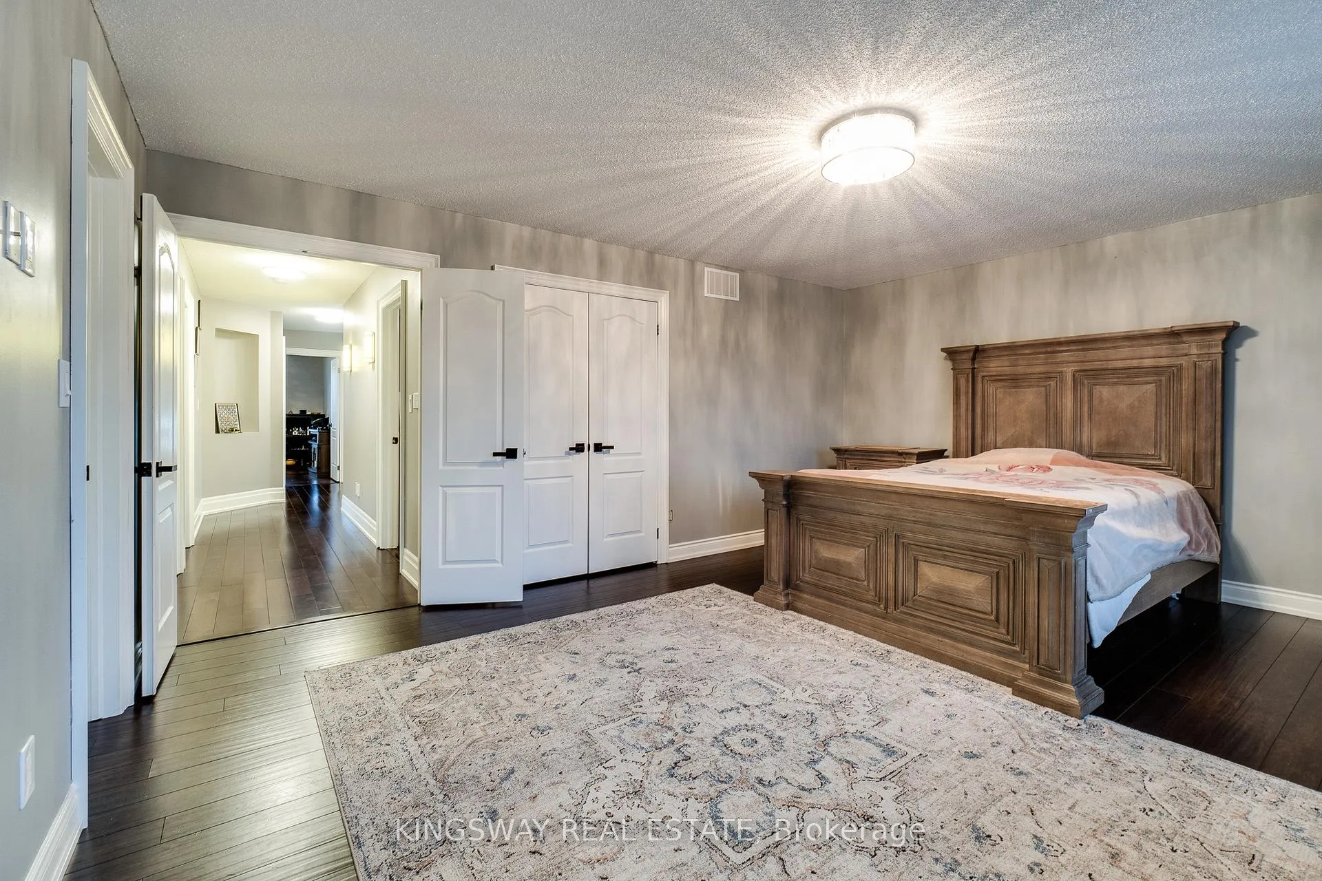 Photo 29 of 261 Fair Street, Hamilton, Meadowlands — HOMEH