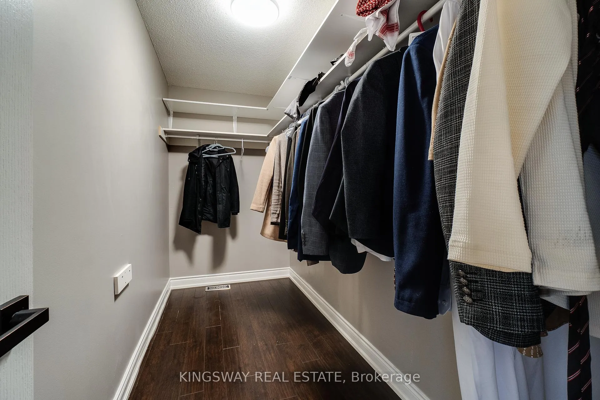 Photo 31 of 261 Fair Street, Hamilton, Meadowlands — HOMEH
