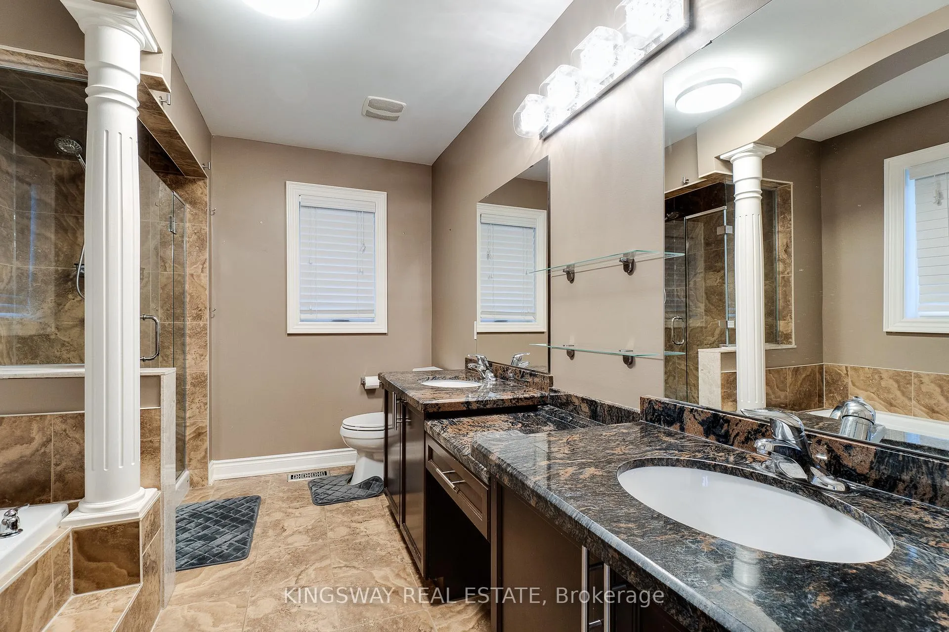 Photo 32 of 261 Fair Street, Hamilton, Meadowlands — HOMEH