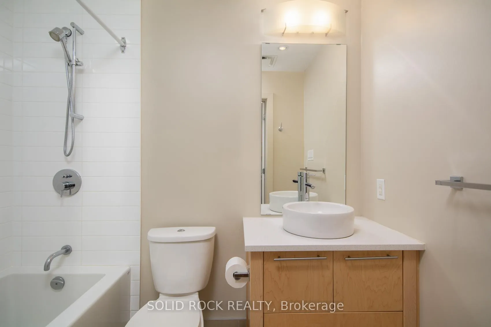 Photo 10 of Unit 208, 101 Richmond Road, Ottawa, Westboro South — HOMEH