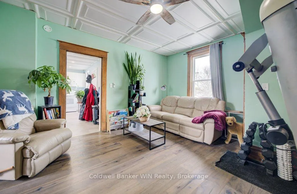 Photo 9 of 30 Queen Street N, Minto — HOMEH