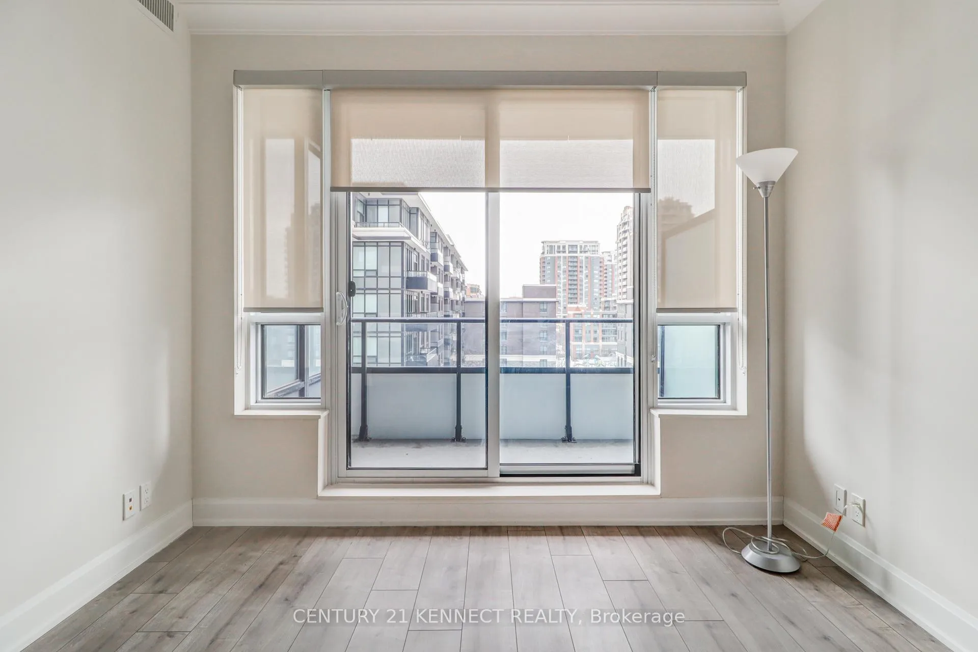 Photo 9 of Unit 721, 38 Water Walk Drive, Markham, Unionville — HOMEH