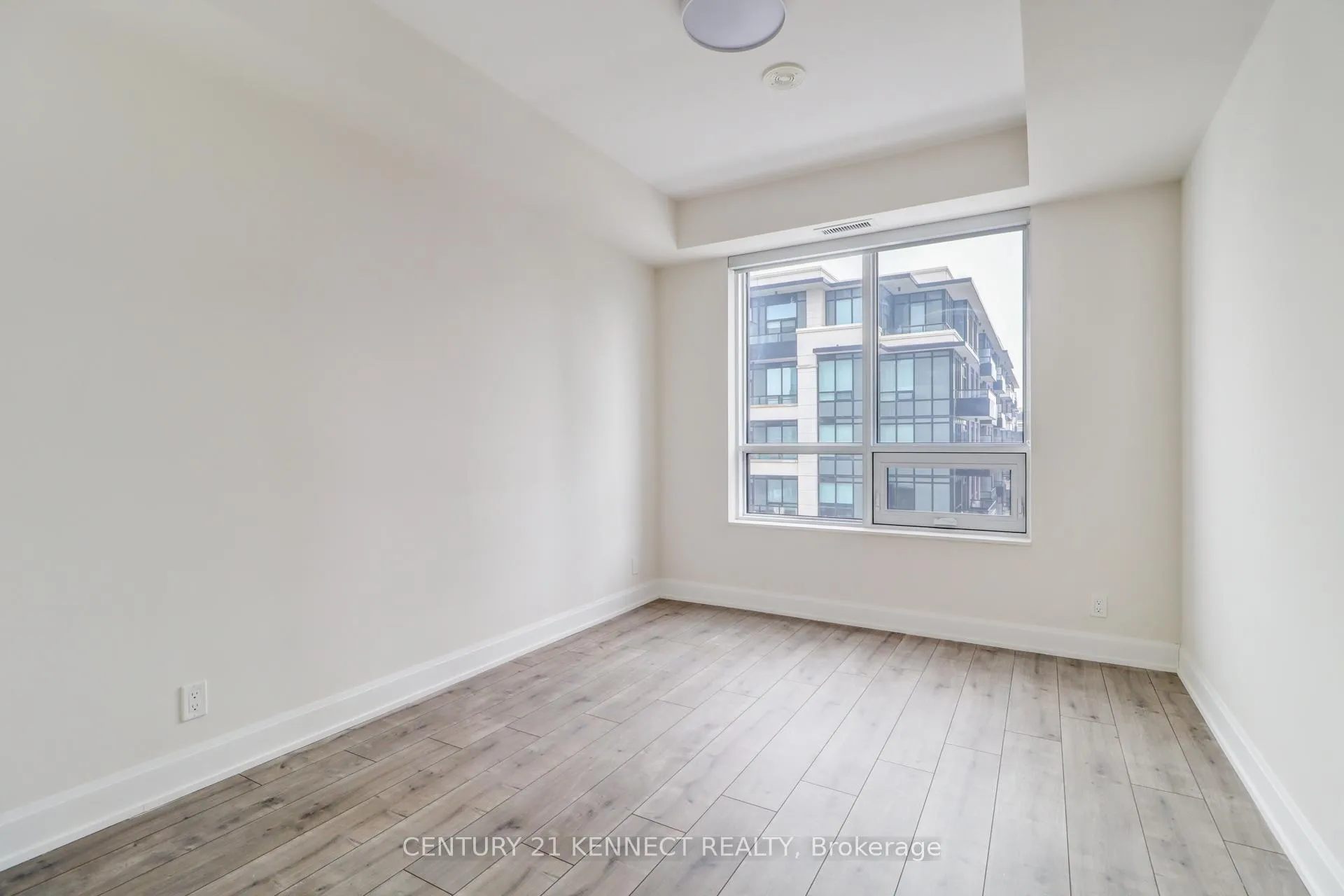 Photo 14 of Unit 721, 38 Water Walk Drive, Markham, Unionville — HOMEH