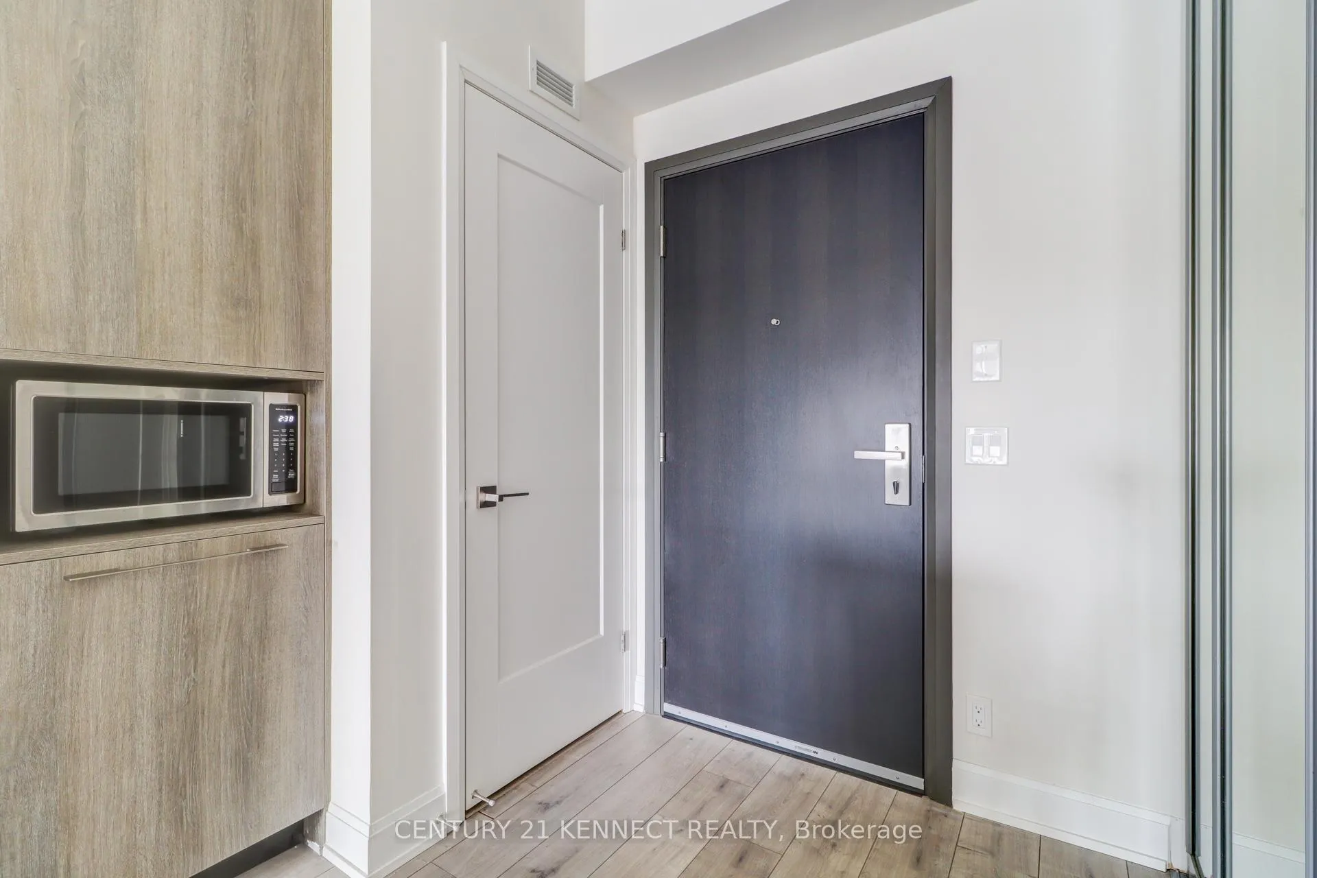 Photo 21 of Unit 721, 38 Water Walk Drive, Markham, Unionville — HOMEH