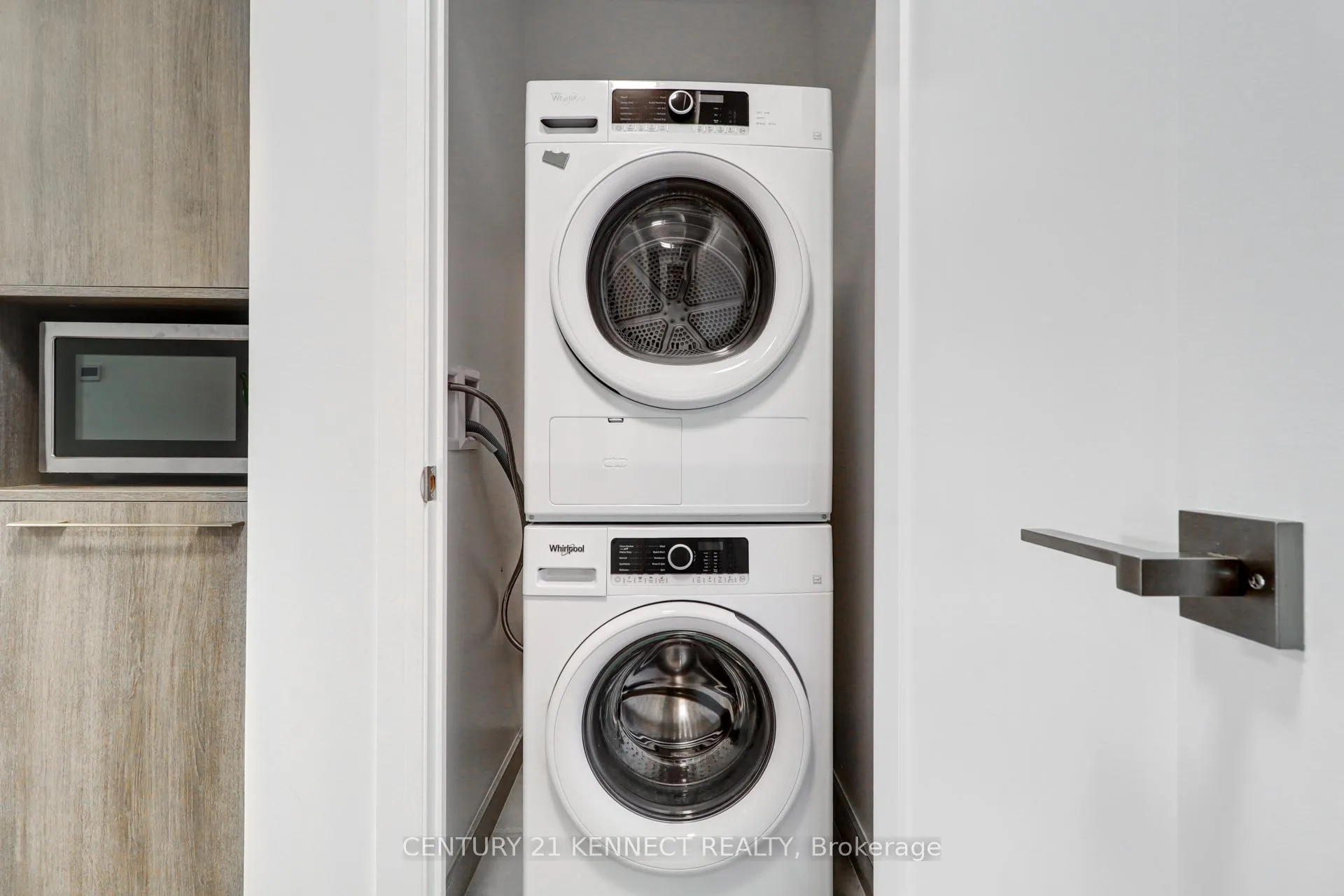 Photo 22 of Unit 721, 38 Water Walk Drive, Markham, Unionville — HOMEH