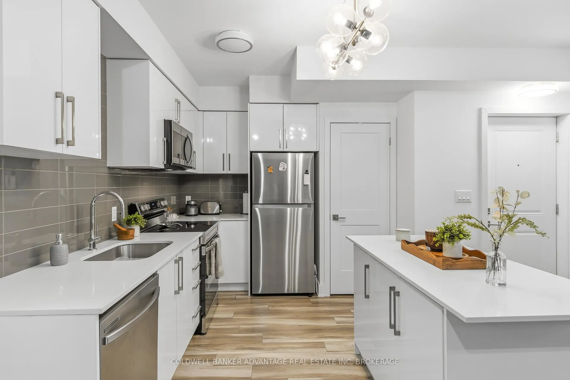 Photo 2 of Unit 103, 6065 McLeod Road, Niagara Falls, Arad/Fallsview — HOMEH