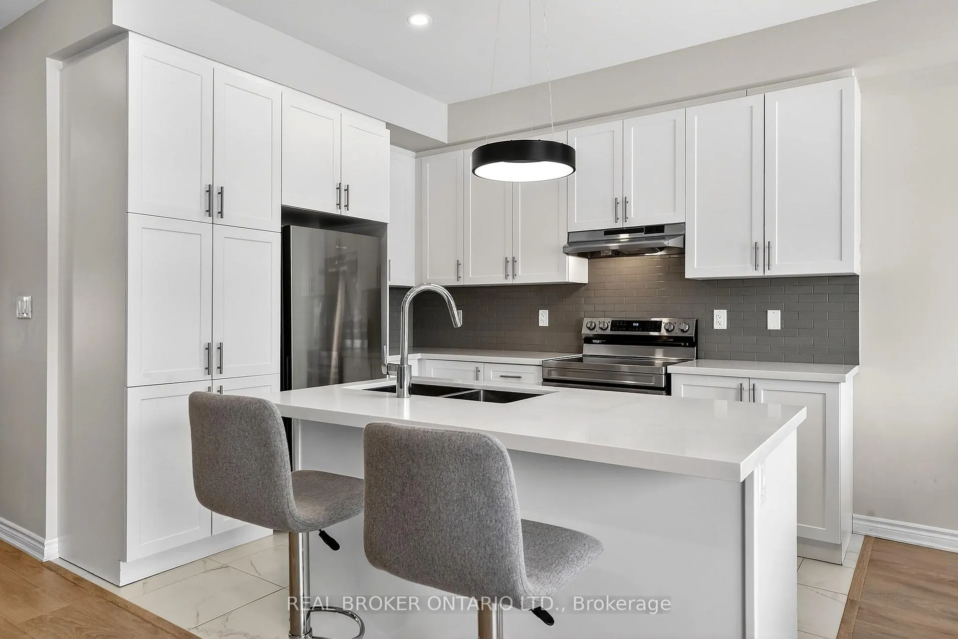 Photo 6 of 45 Sapphire Way, Thorold, Rolling Meadows — HOMEH