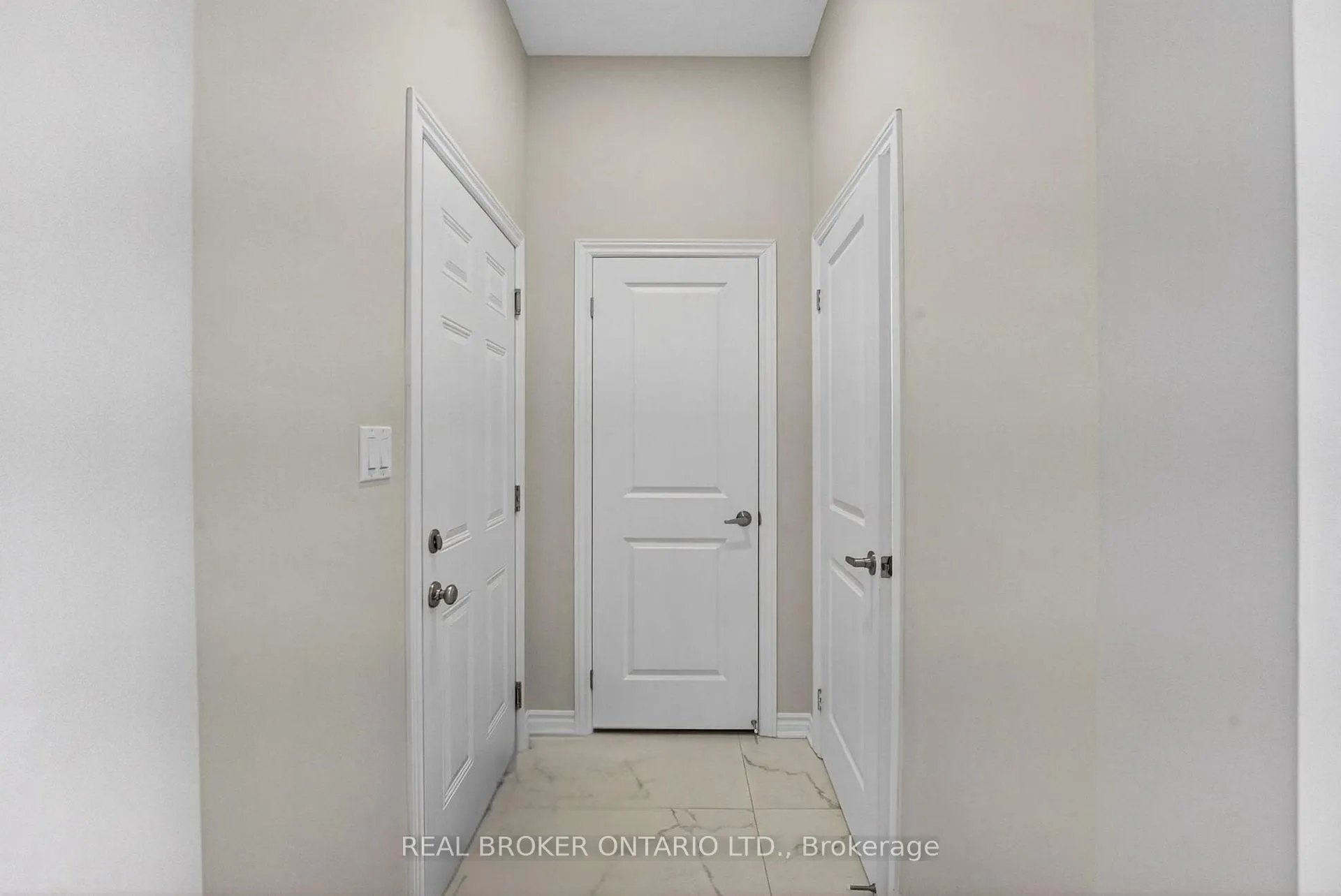 Photo 10 of 45 Sapphire Way, Thorold, Rolling Meadows — HOMEH