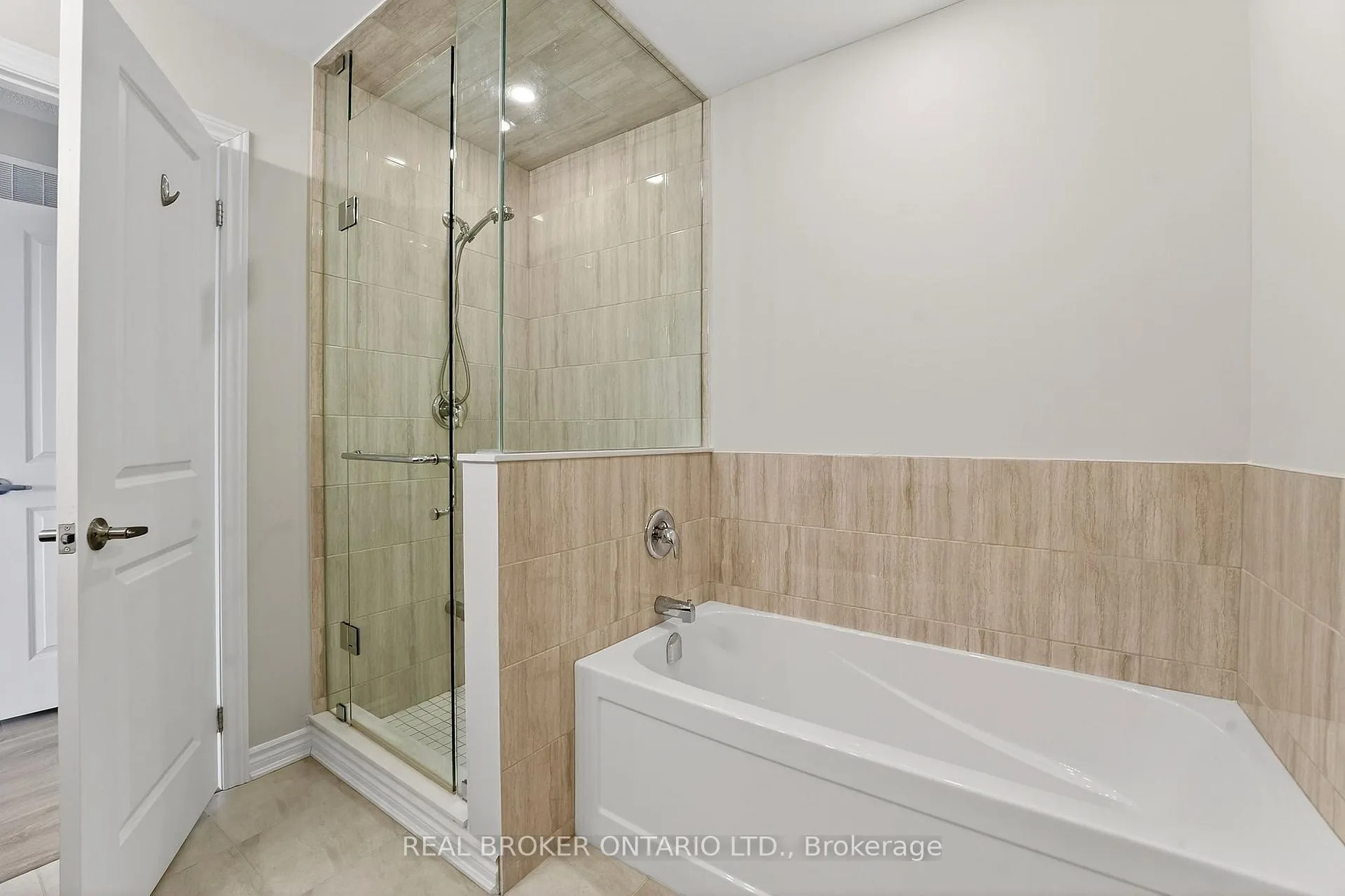 Photo 15 of 45 Sapphire Way, Thorold, Rolling Meadows — HOMEH