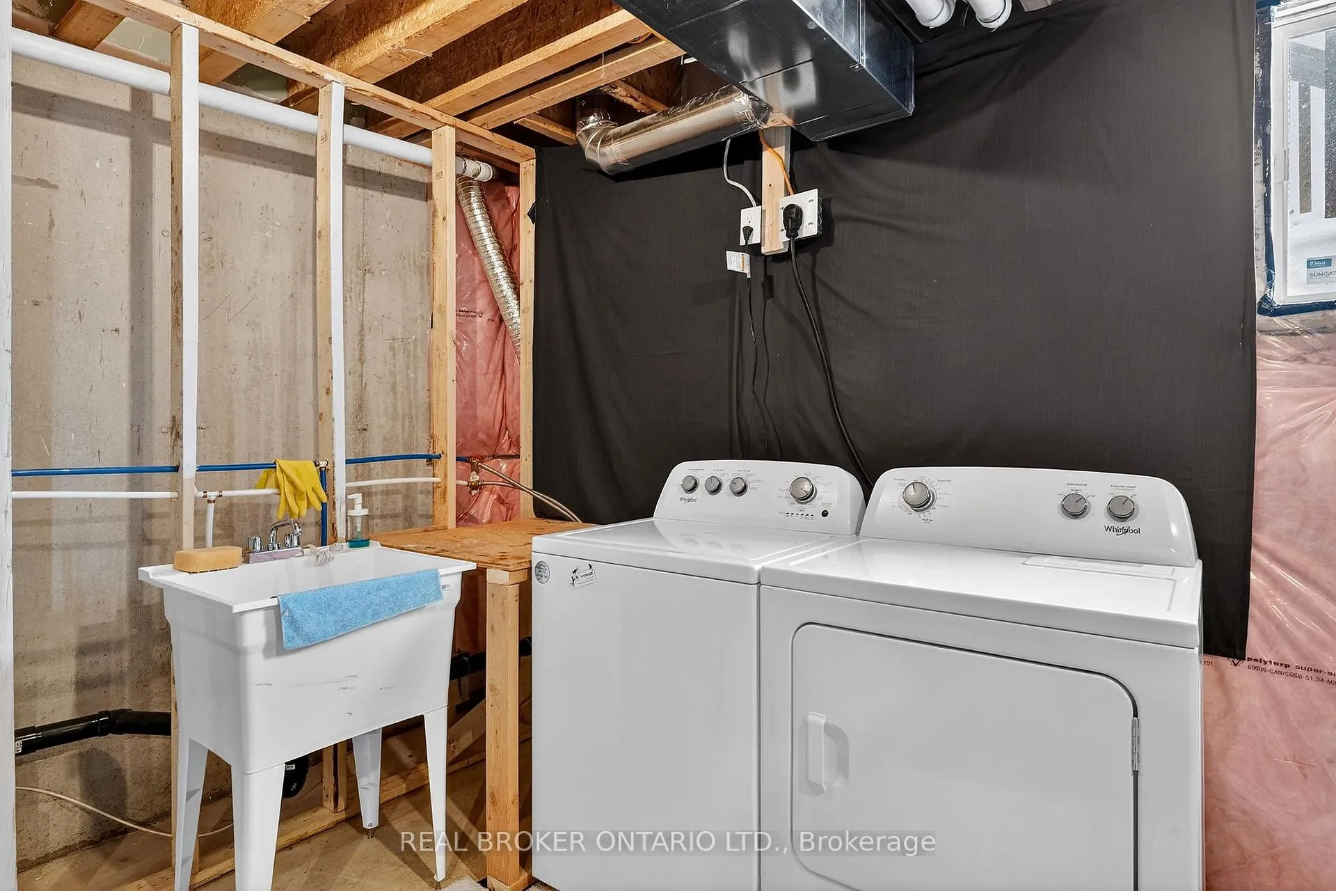 Photo 25 of 45 Sapphire Way, Thorold, Rolling Meadows — HOMEH
