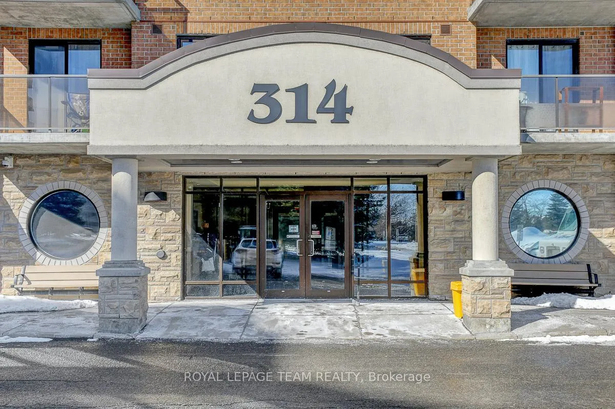 Photo 2 of Unit 704, 314 Central Park Drive, Ottawa, Central Park — HOMEH