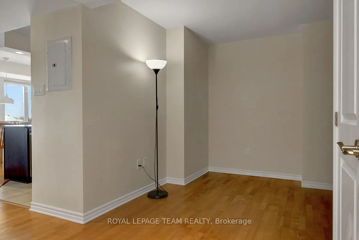 Photo 7 of Unit 704, 314 Central Park Drive, Ottawa, Central Park — HOMEH