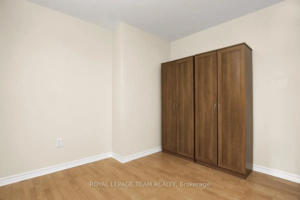 Photo 8 of Unit 704, 314 Central Park Drive, Ottawa, Central Park — HOMEH