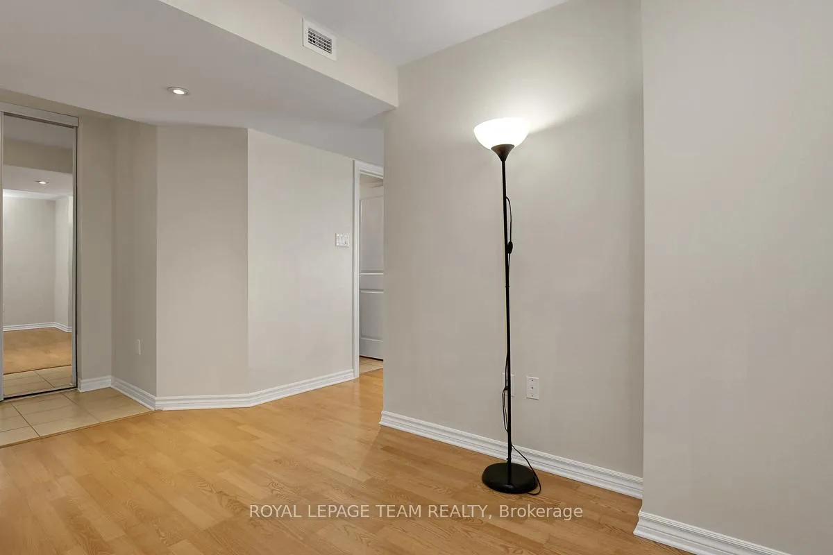 Photo 9 of Unit 704, 314 Central Park Drive, Ottawa, Central Park — HOMEH