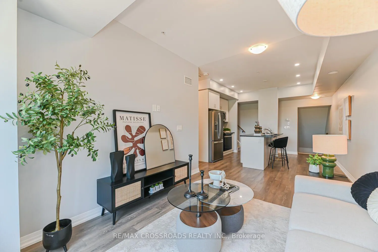 Photo 2 of Unit 723, 2635 William Jackson Drive, Pickering, Duffin Heights — HOMEH
