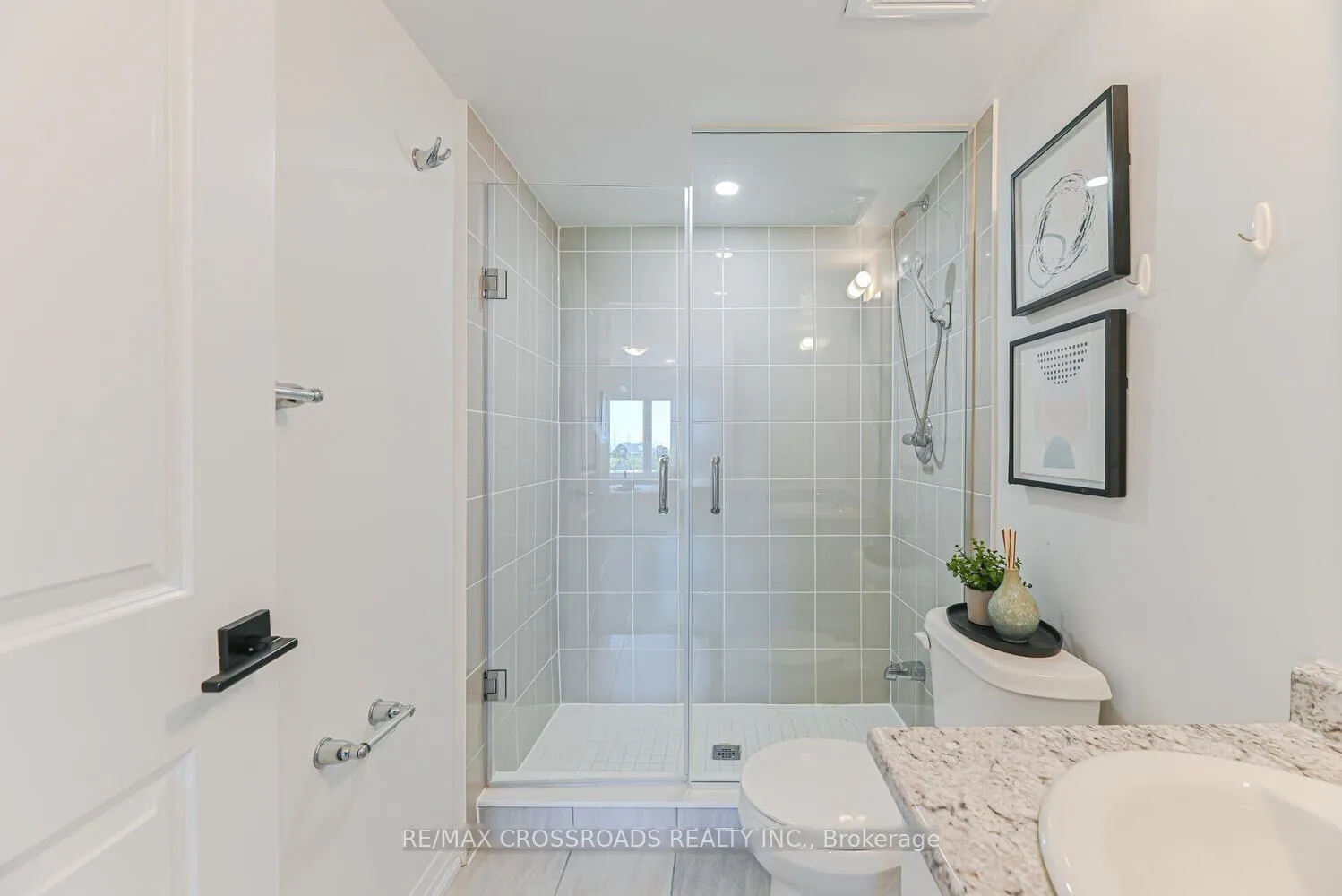 Photo 7 of Unit 723, 2635 William Jackson Drive, Pickering, Duffin Heights — HOMEH