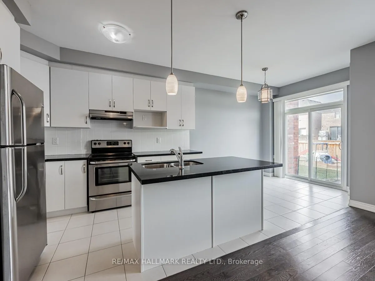 Photo 10 of 2089 Dale Road, Innisfil, Alcona — HOMEH