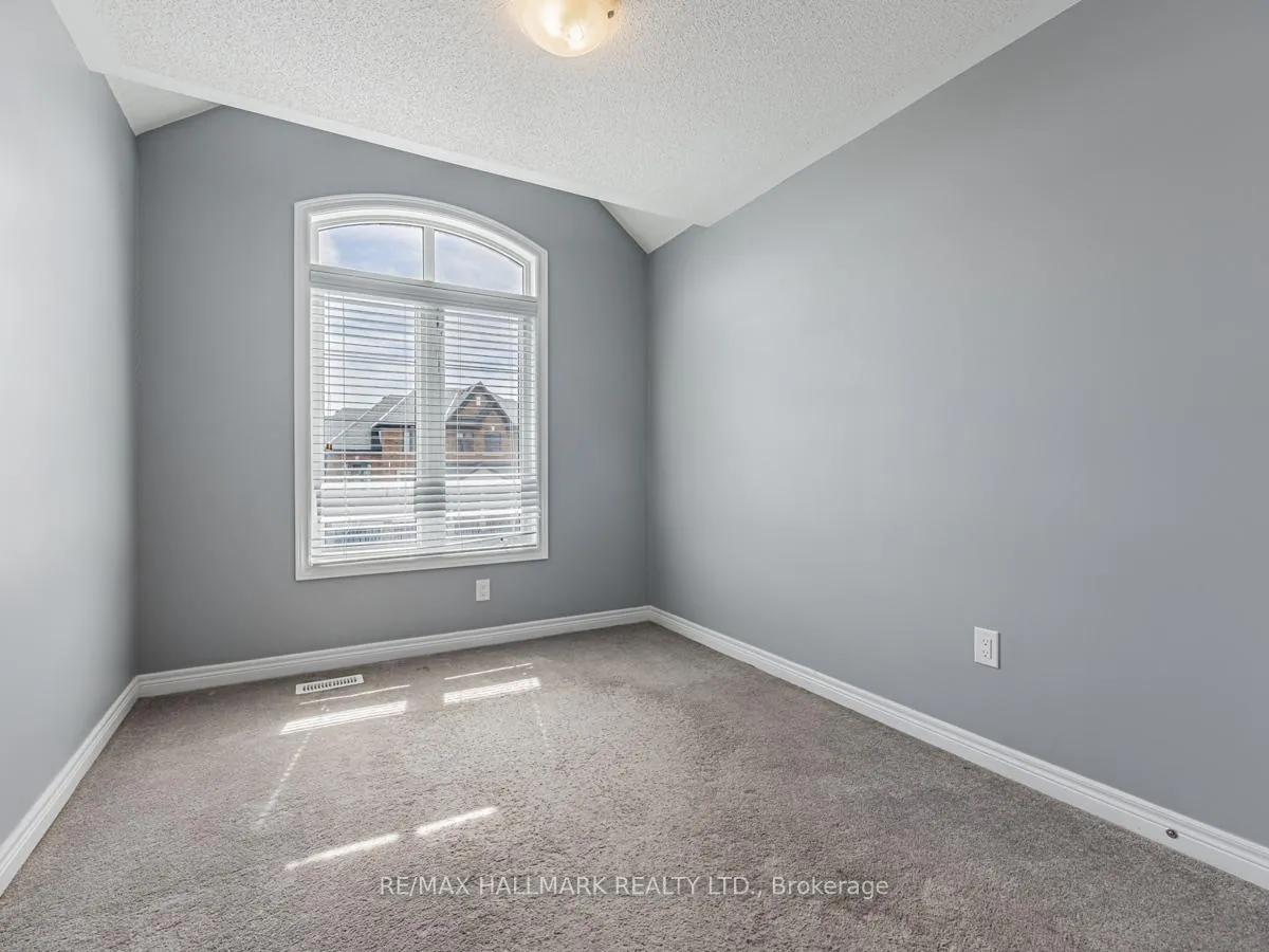Photo 17 of 2089 Dale Road, Innisfil, Alcona — HOMEH