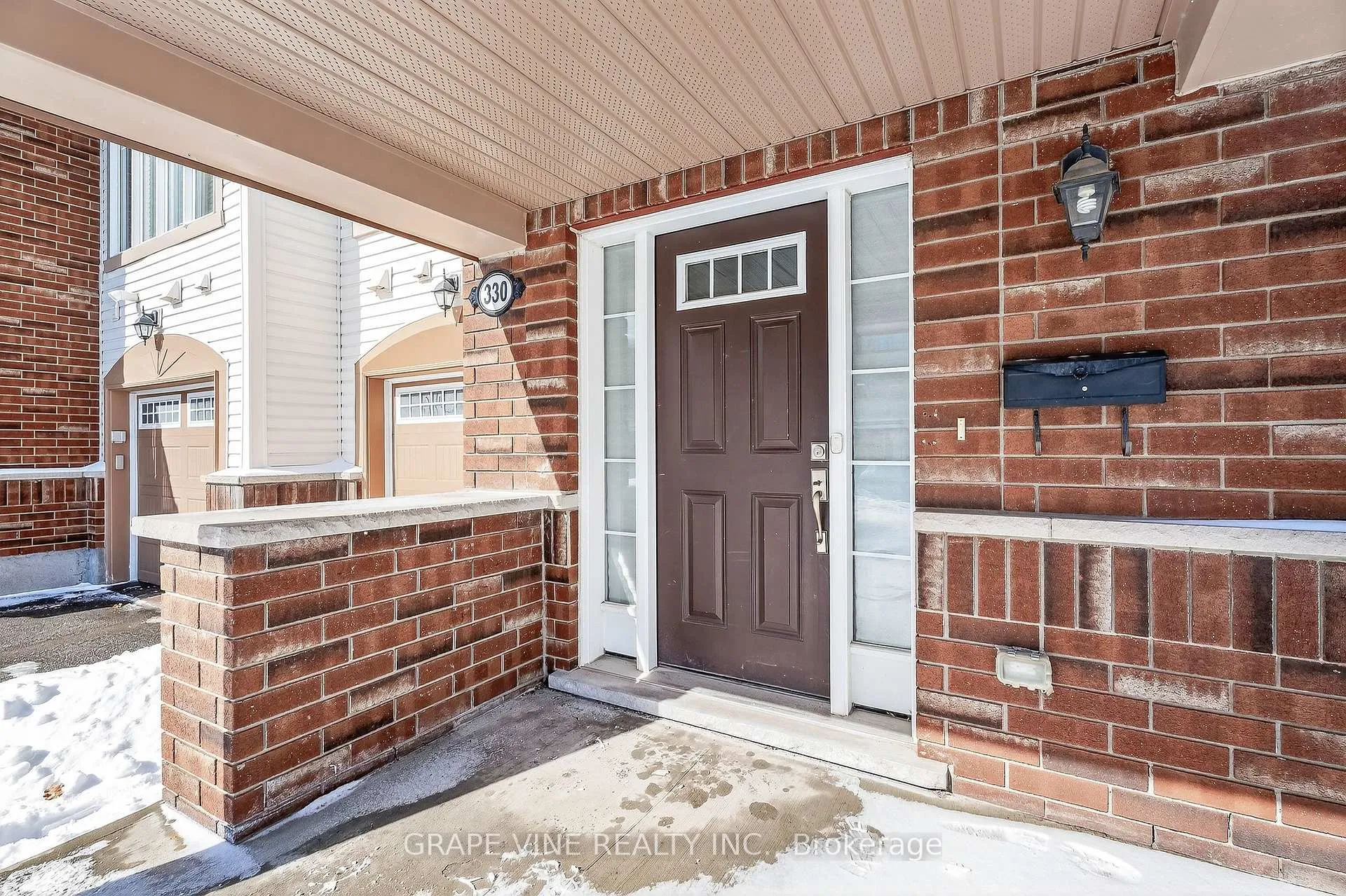 Photo 4 of 330 Sweet Grass Circle, Ottawa, Barrhaven - Half Moon Bay — HOMEH