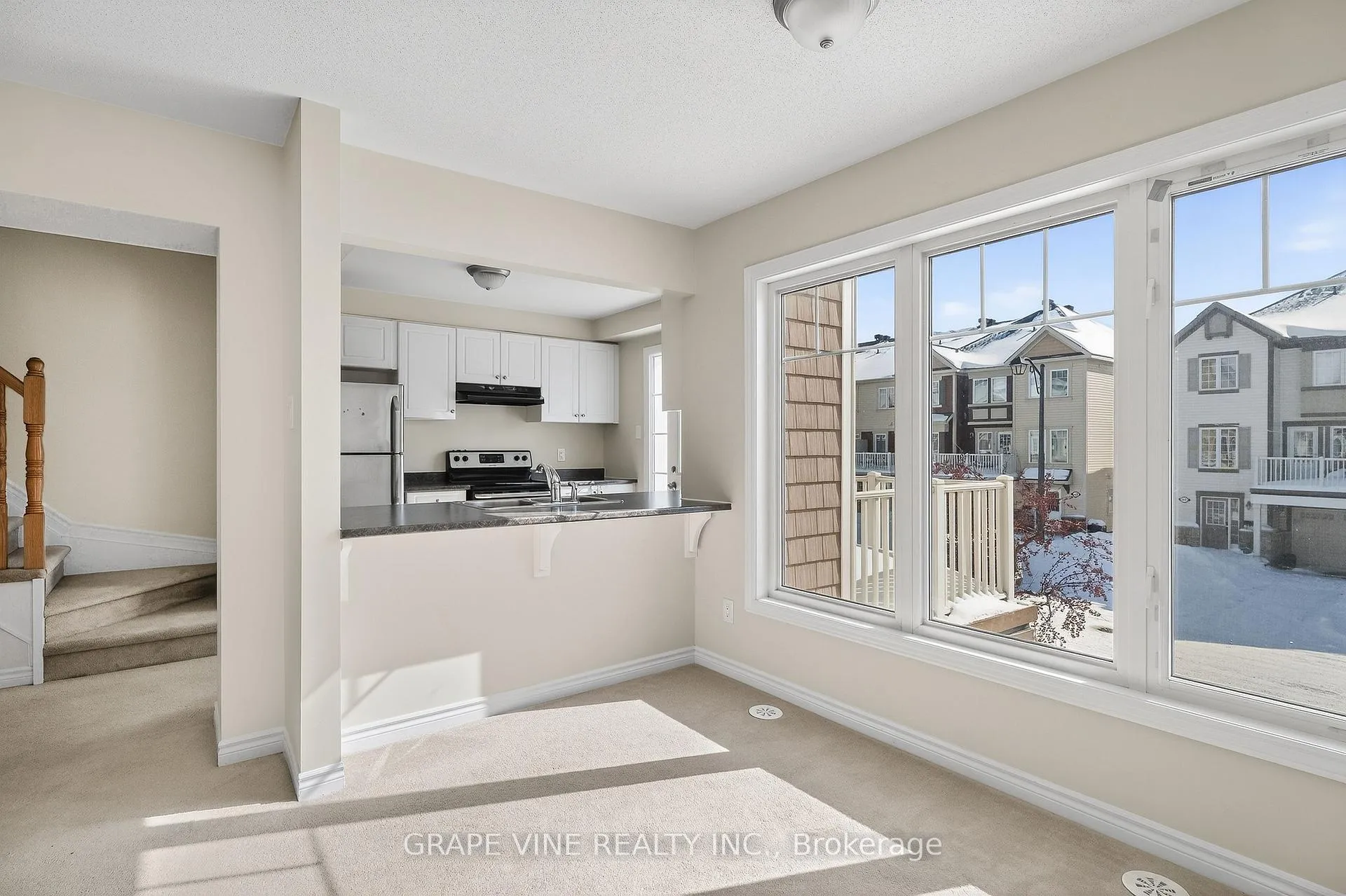 Photo 18 of 330 Sweet Grass Circle, Ottawa, Barrhaven - Half Moon Bay — HOMEH