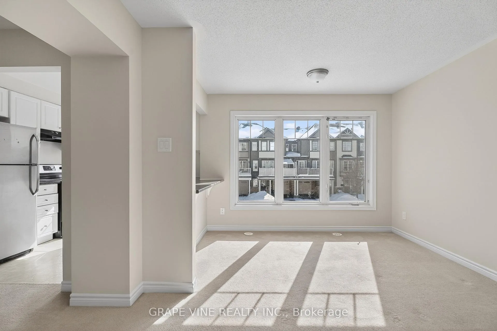 Photo 21 of 330 Sweet Grass Circle, Ottawa, Barrhaven - Half Moon Bay — HOMEH