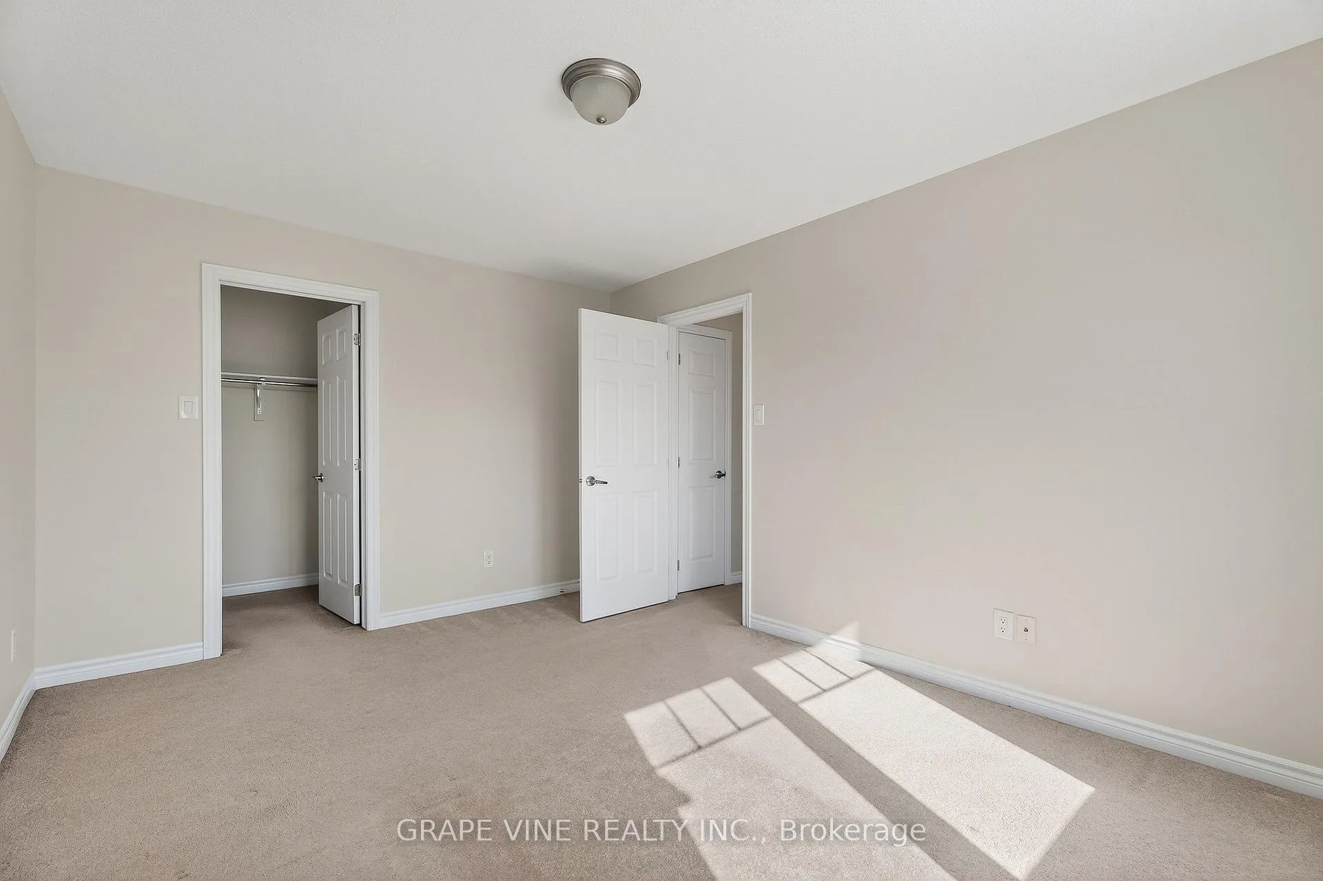 Photo 24 of 330 Sweet Grass Circle, Ottawa, Barrhaven - Half Moon Bay — HOMEH