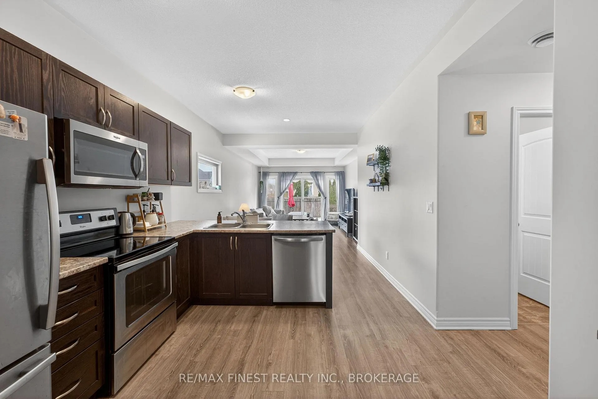 Photo 4 of 1060 Rosanna Avenue, Kingston, City Northwest — HOMEH